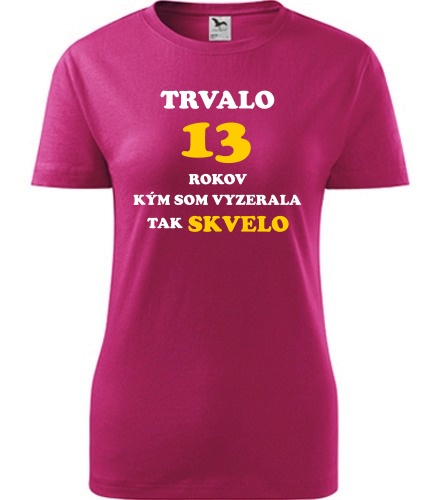 Purpurové dámske tričko trvalo 13 rokov